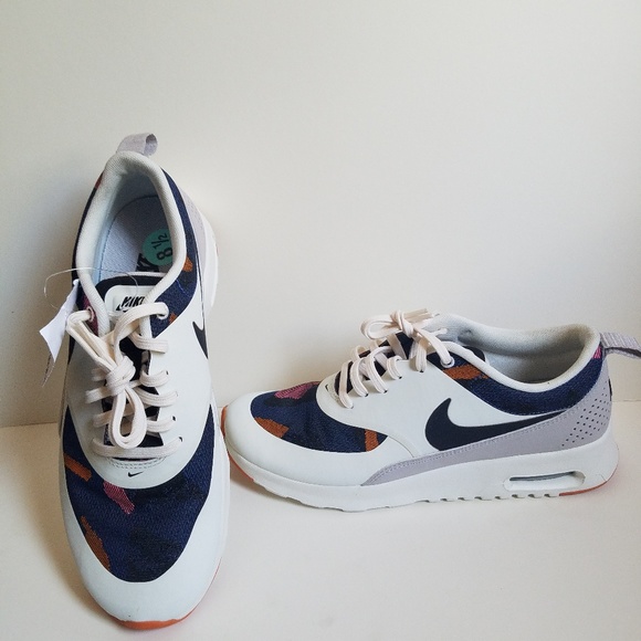 Nike Shoes - NWT-Nike Air Max THEA